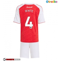 Otroške Nogometnih dresov Arsenal Ben White #4 Domači 2025-26 Kratki rokavi (+ hlače)
